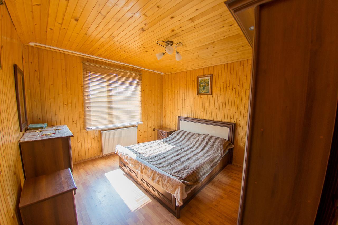 Guest House Suzirya Karpat Yaremche Exterior foto